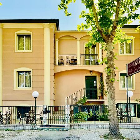 Hotel Villa Grazia 체제나티코 외부 사진